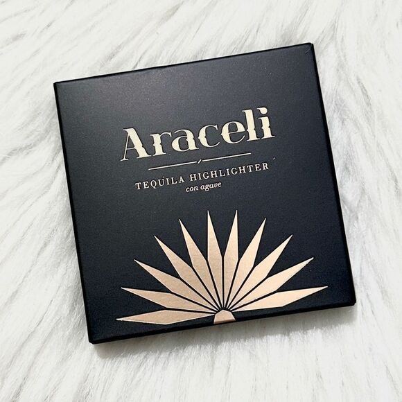 Araceli Beauty Tequila Highlighter Blanco, New in Box, Full Size - Picture 1 of 4